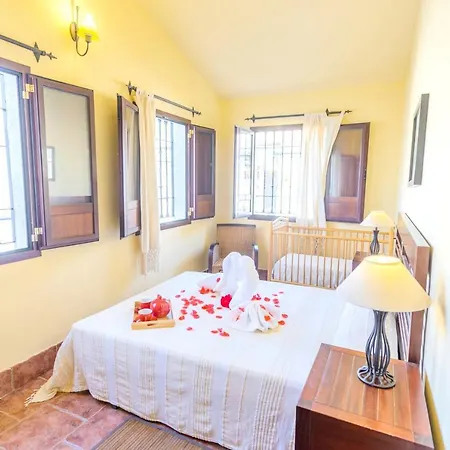 Villa Spacious In Rivero De With Private Pool. Ochavillo del Rio